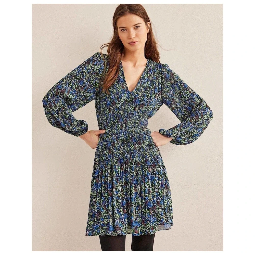 Boden Plisse Mini Dress Sz US 6L‎ XS Blue Floral V Neck Long Sleeve Dress